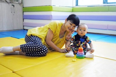 <b>汇爱早教亲子课程16-21个月宝宝精细动作训练</b>